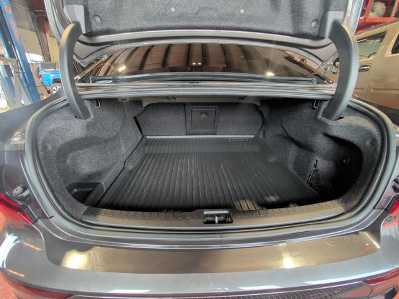 2024 Volvo S60 Recharge Core Dark Theme - Photo #17