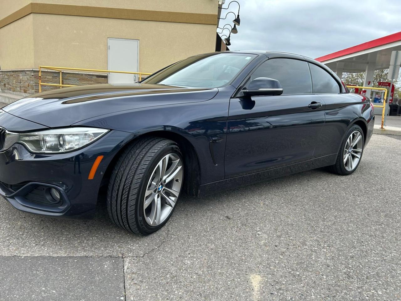 2017 BMW 4 Series 2dr Conv 430i xDrive AWD Photo