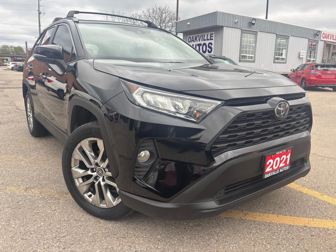2021 Toyota RAV4 XLE AWD Photo
