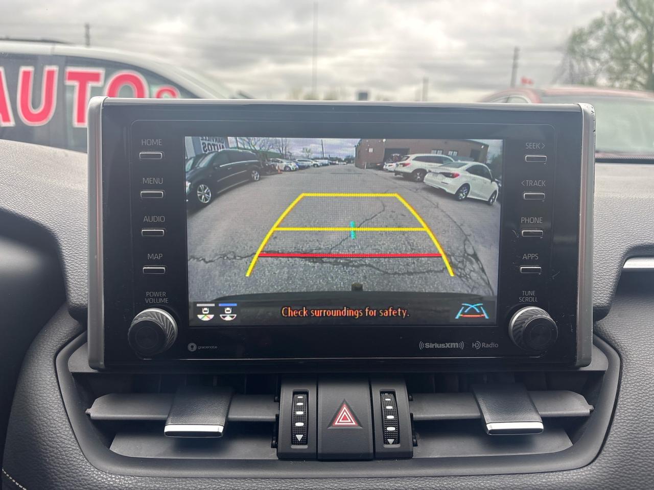 2021 Toyota RAV4 XLE AWD Photo