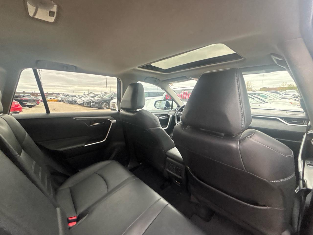 2021 Toyota RAV4 XLE AWD Photo