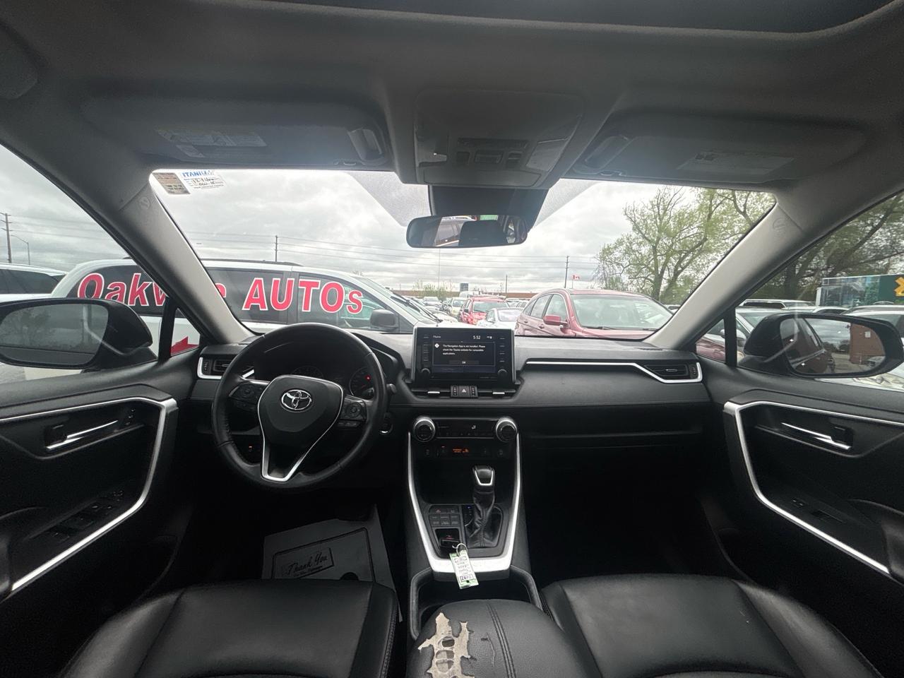 2021 Toyota RAV4 XLE AWD Photo