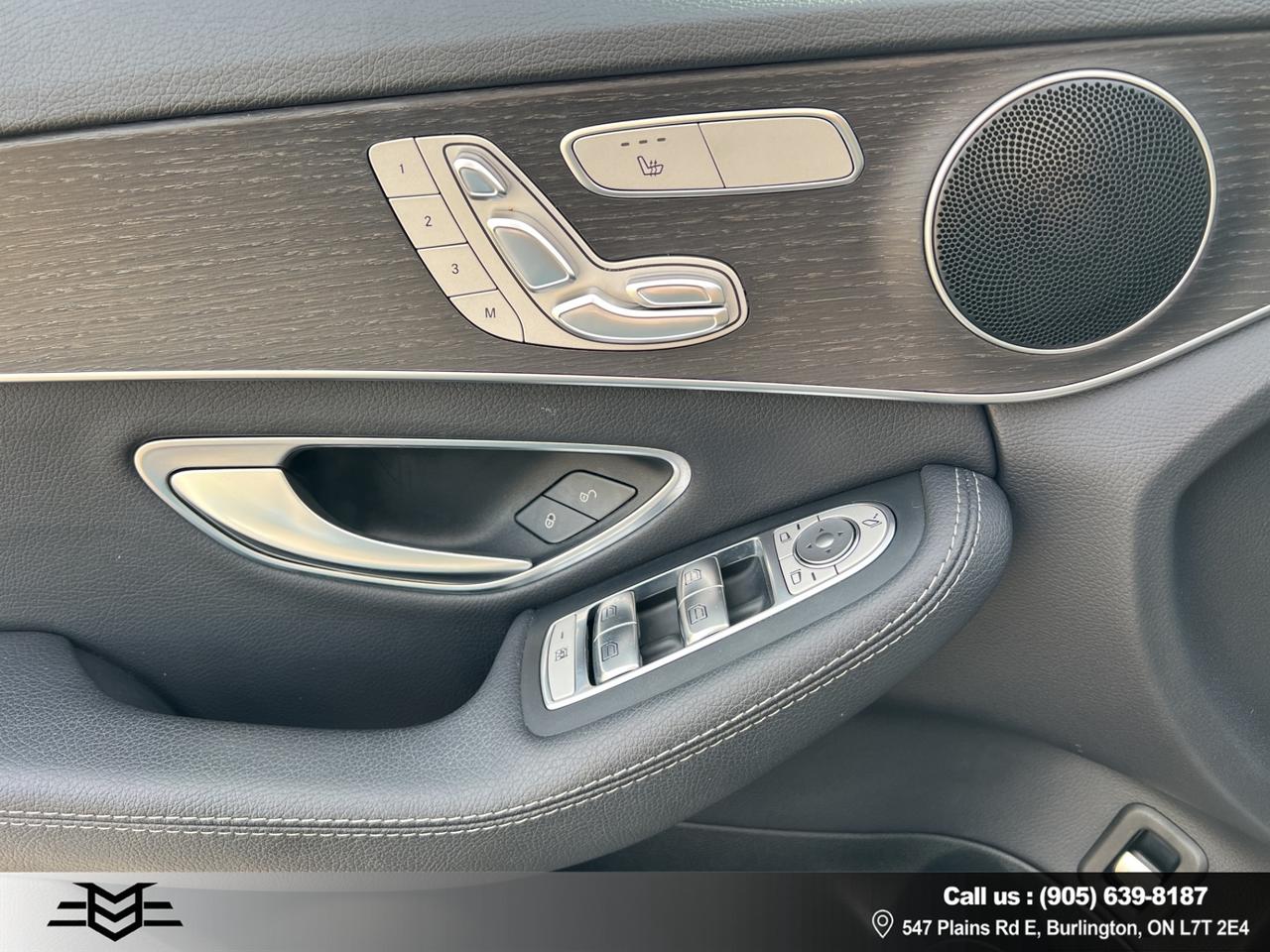 2019 Mercedes-Benz C-Class C 300 4MATIC - AMG PKG - 29,000KMS ONLY !!! Photo