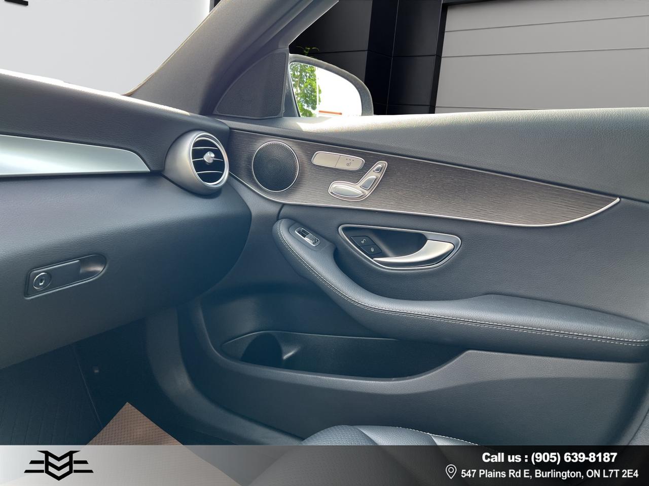 2019 Mercedes-Benz C-Class C 300 4MATIC - AMG PKG - 29,000KMS ONLY !!! Photo