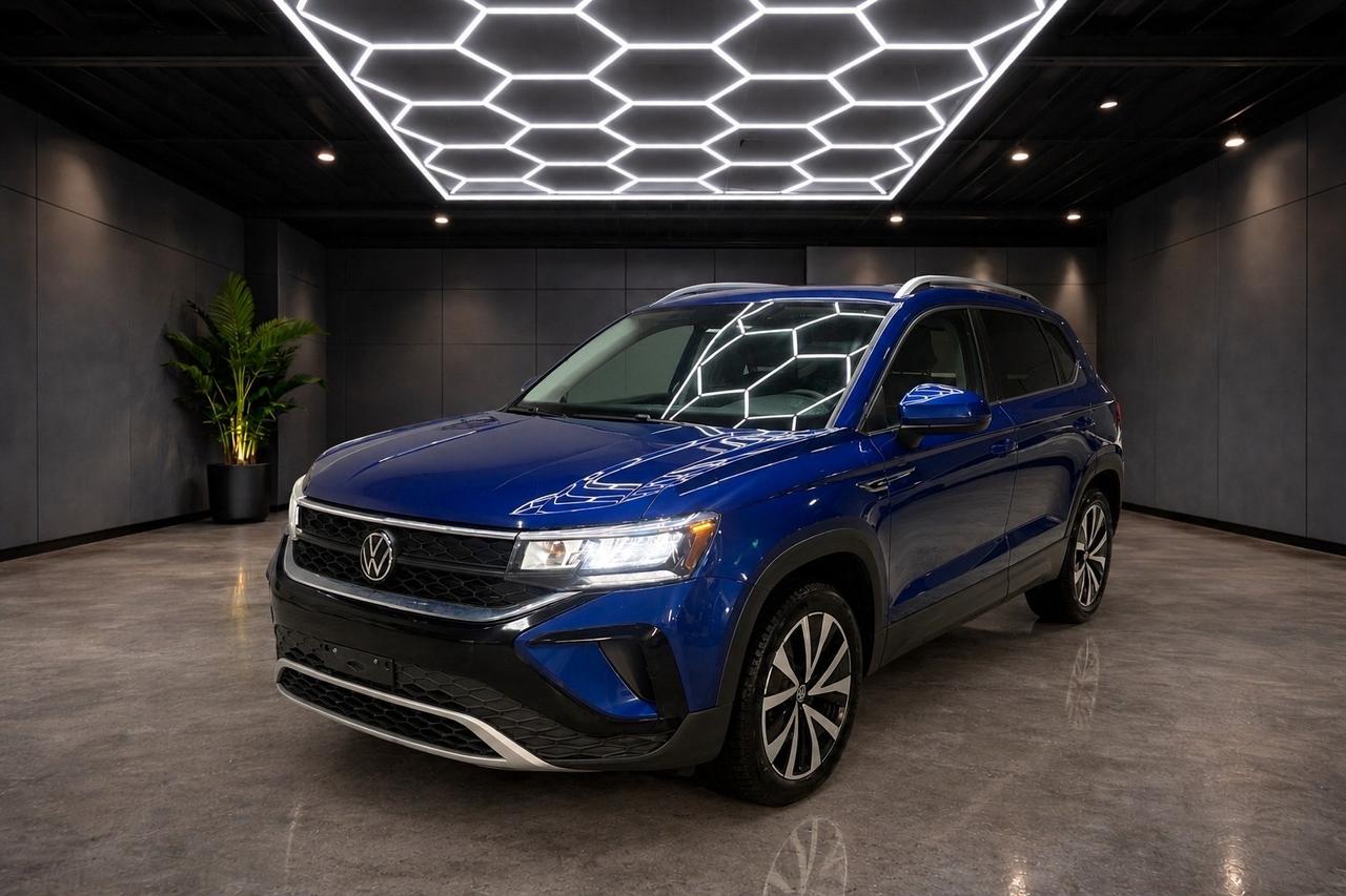 2023 Volkswagen Taos Highline 4MOTION Photo
