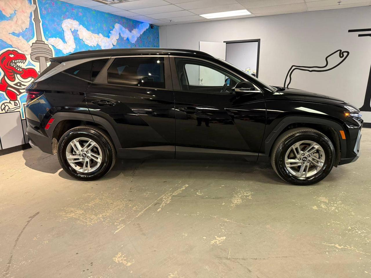 2025 Hyundai Tucson Preferred AWD, FACTORY WARRANTY. Photo