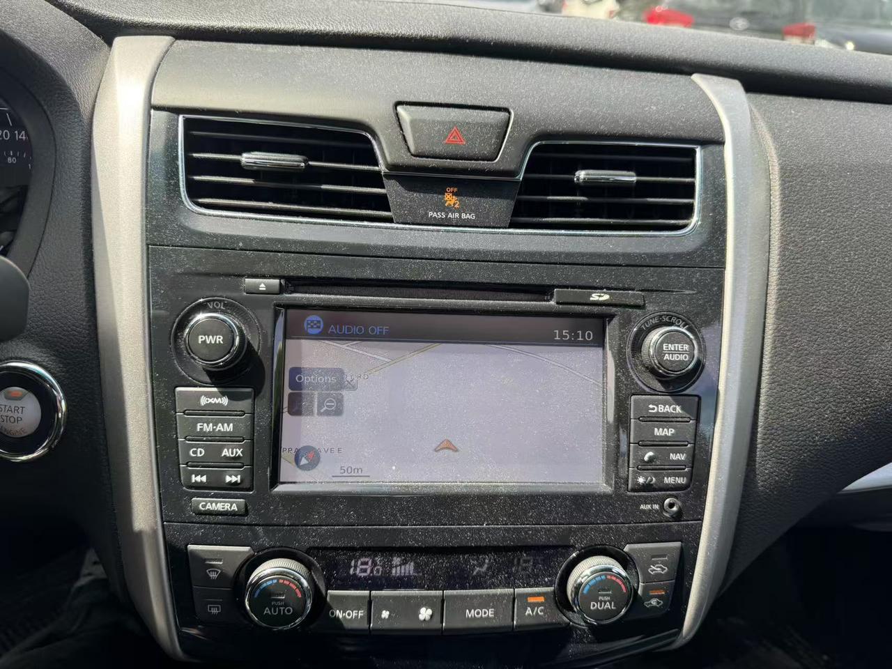 2013 Nissan Altima 2.5 SV Photo