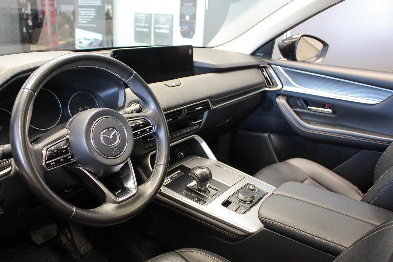 2025 Mazda CX-90 MHEV GT BOSE AUDIO - 360 DEGREE CAMERA - 8 PASSENGER LEATHER SEATS Photo