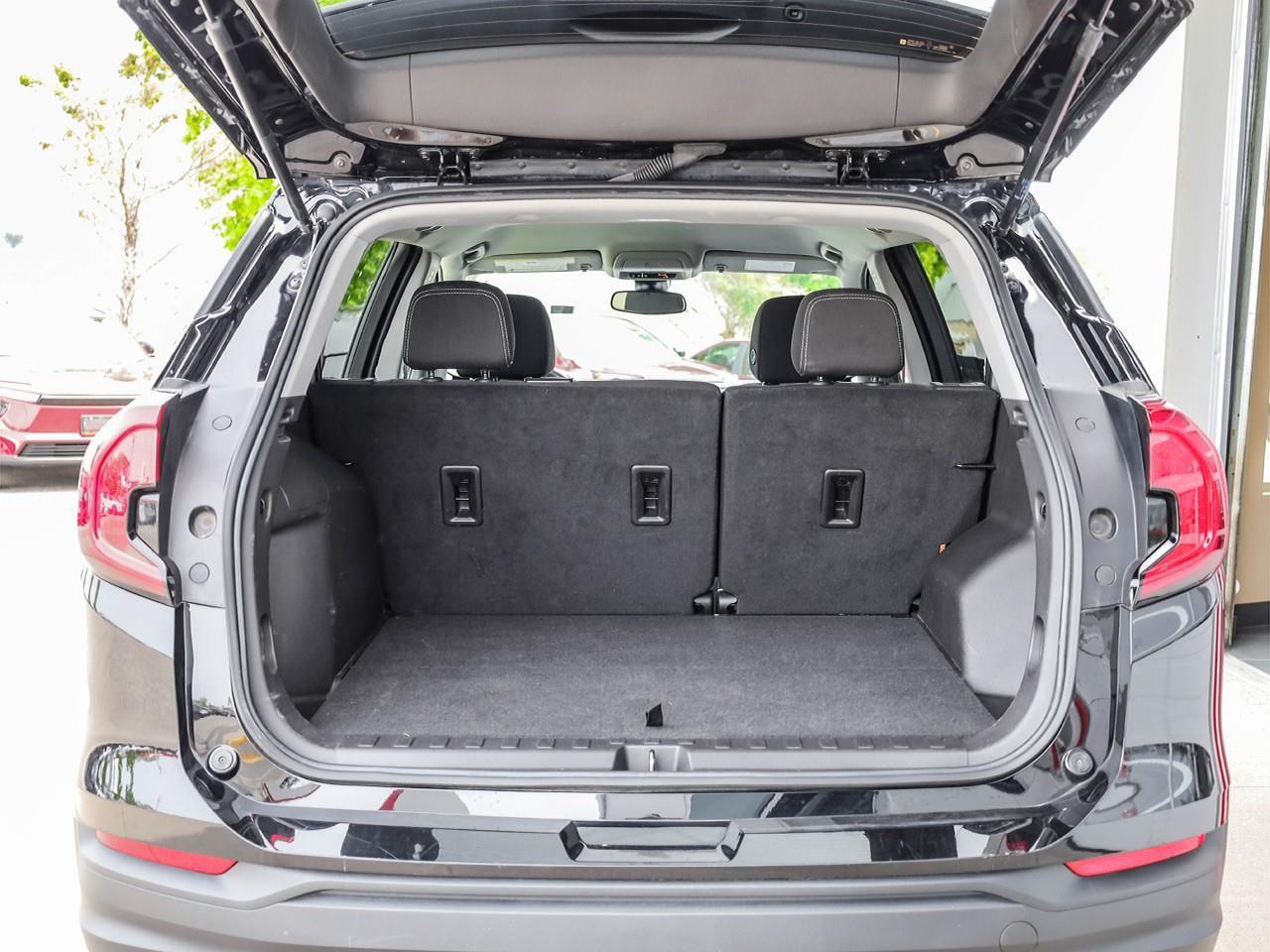 2024 GMC Terrain SLE Photo