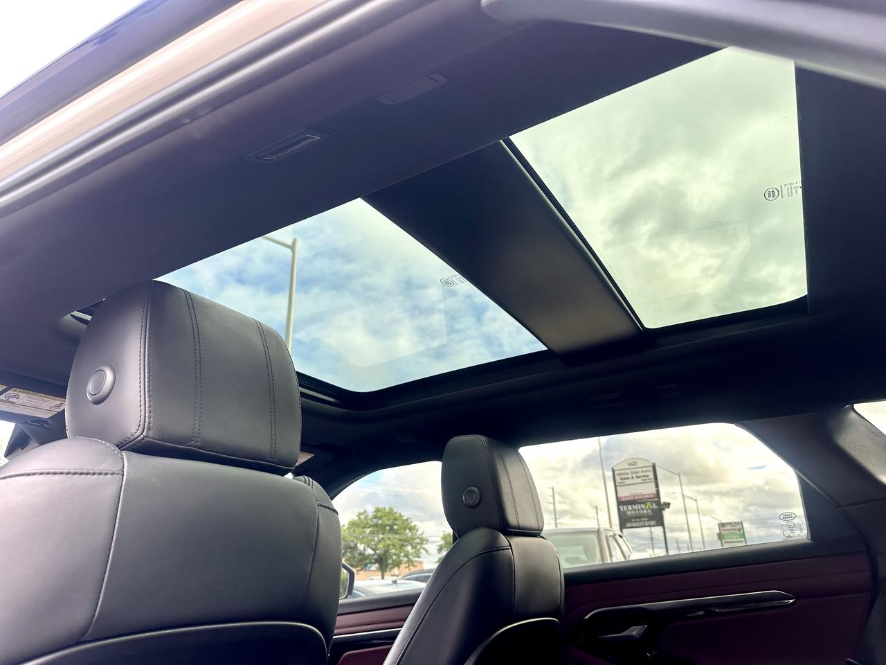 2020 Land Rover Range Rover Evoque R-Dynamic S Photo