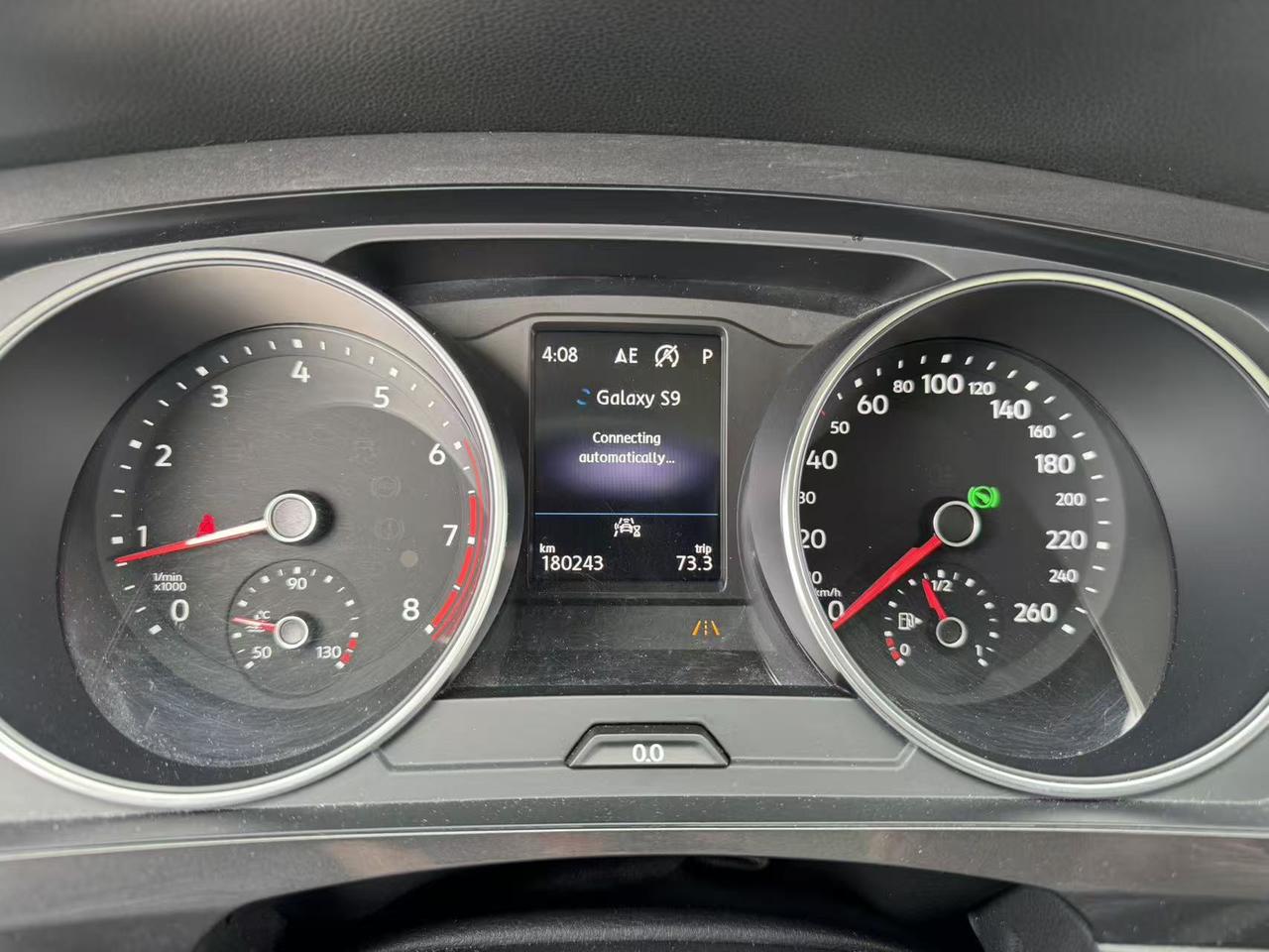2020 Volkswagen Tiguan IQ Drive 4MOTION Photo