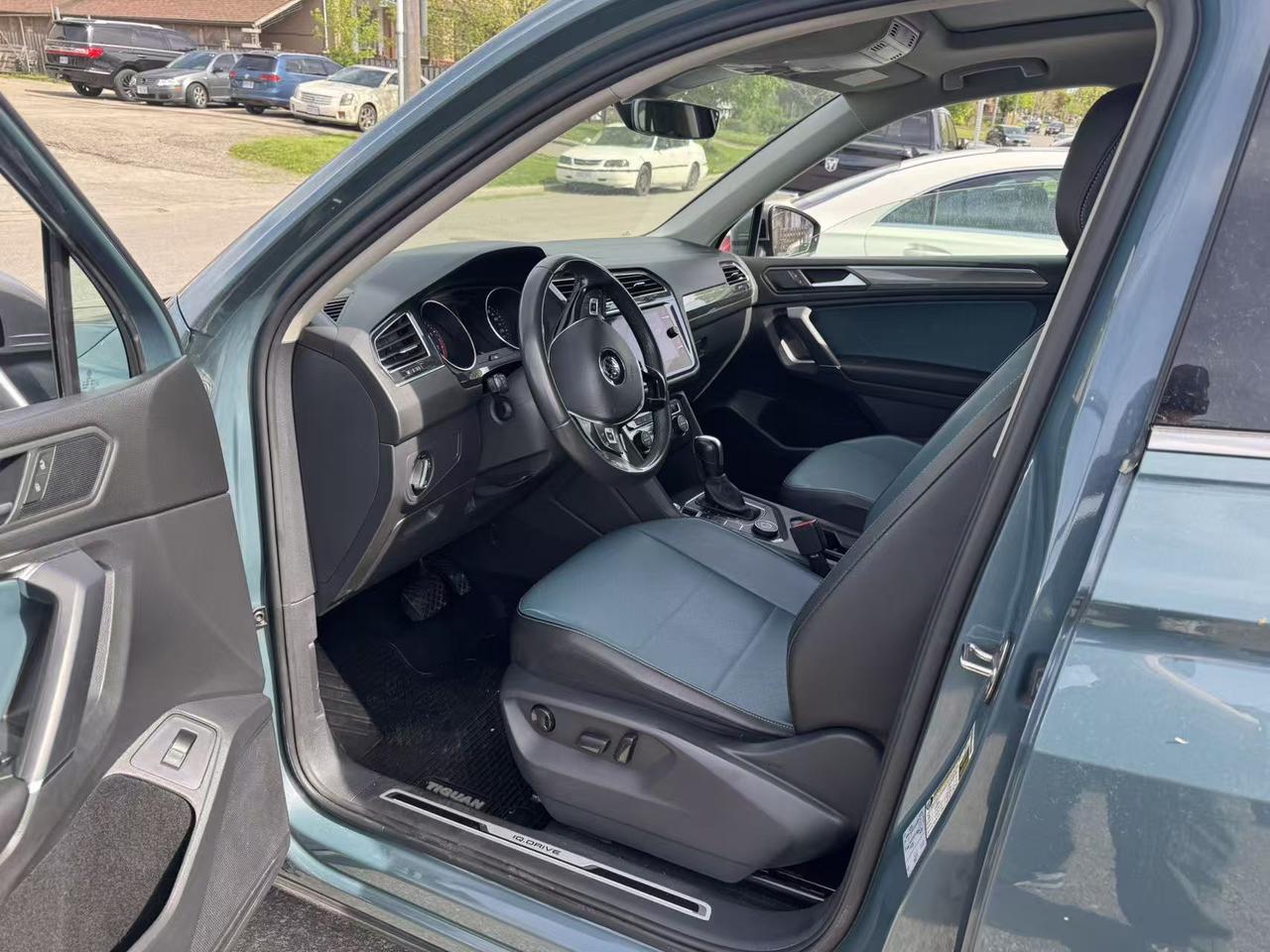 2020 Volkswagen Tiguan IQ Drive 4MOTION Photo