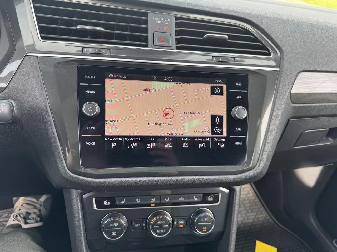 2020 Volkswagen Tiguan IQ Drive 4MOTION Photo