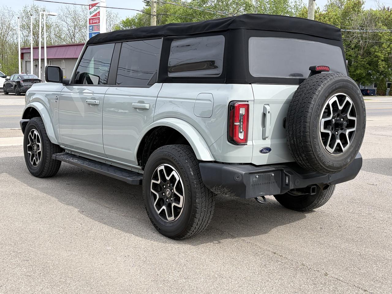 2022 Ford Bronco OUTER BANKS 4 DOOR 4X4 Photo2