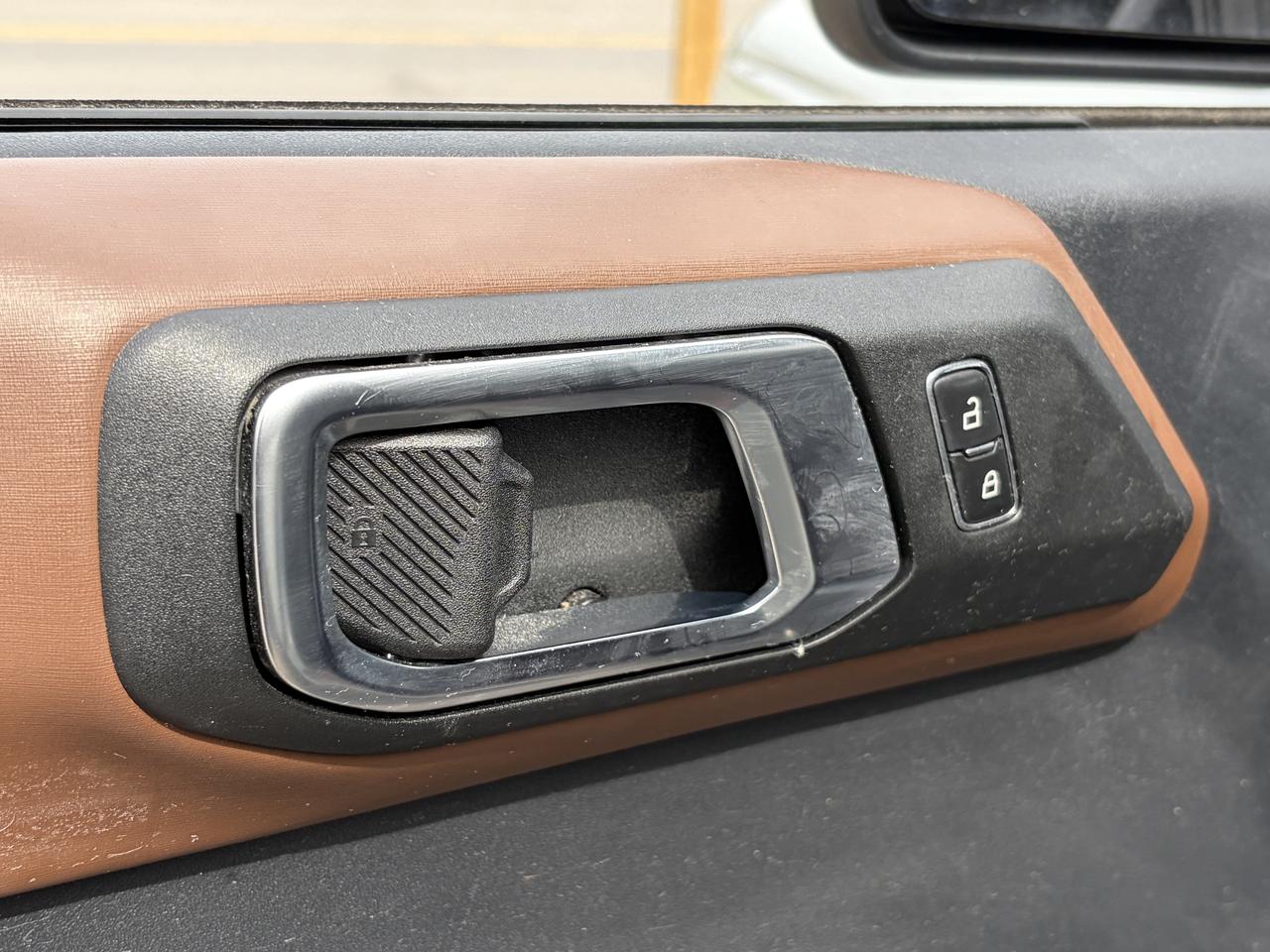2022 Ford Bronco OUTER BANKS 4 DOOR 4X4 Photo
