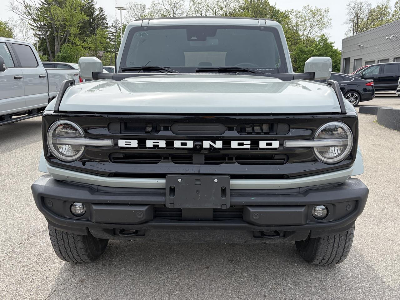2022 Ford Bronco OUTER BANKS 4 DOOR 4X4 Photo