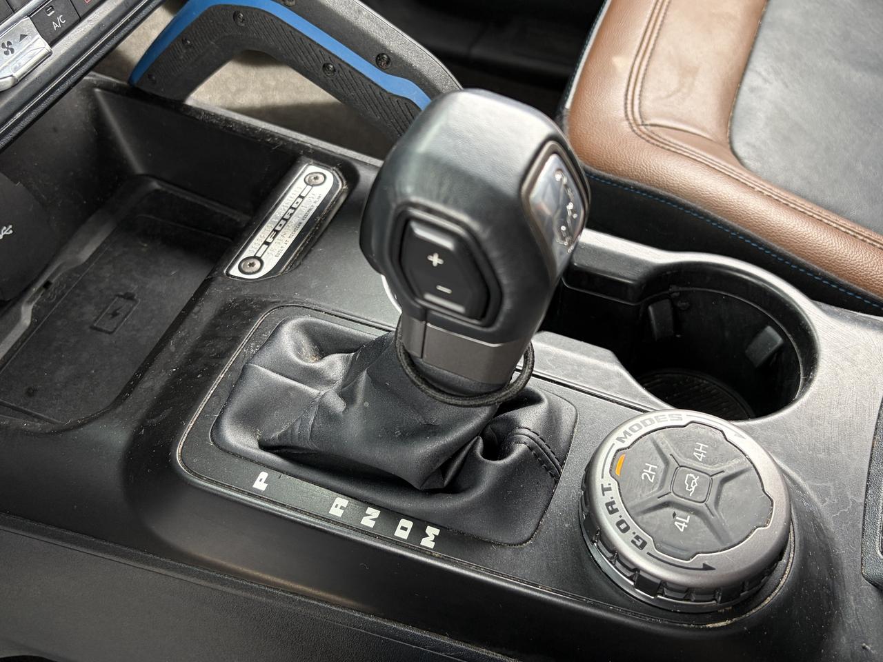 2022 Ford Bronco OUTER BANKS 4 DOOR 4X4 Photo