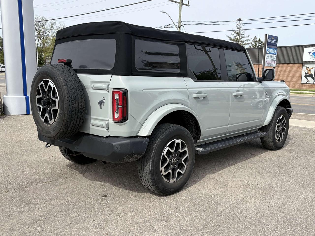 2022 Ford Bronco OUTER BANKS 4 DOOR 4X4 Photo4