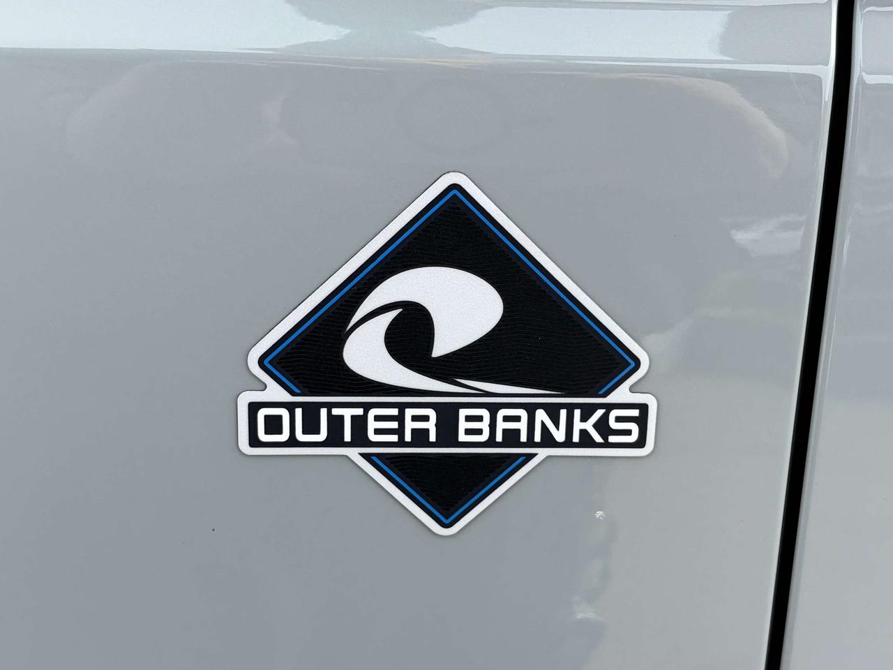 2022 Ford Bronco OUTER BANKS 4 DOOR 4X4 Photo