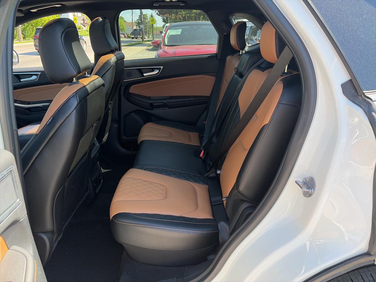 2024 Ford Edge Titanium AWD Photo