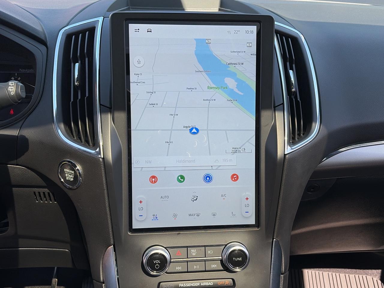 2024 Ford Edge Titanium AWD Photo