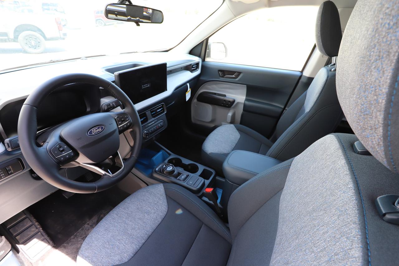 2026 Ford Maverick XLT AWD SuperCrew Photo1