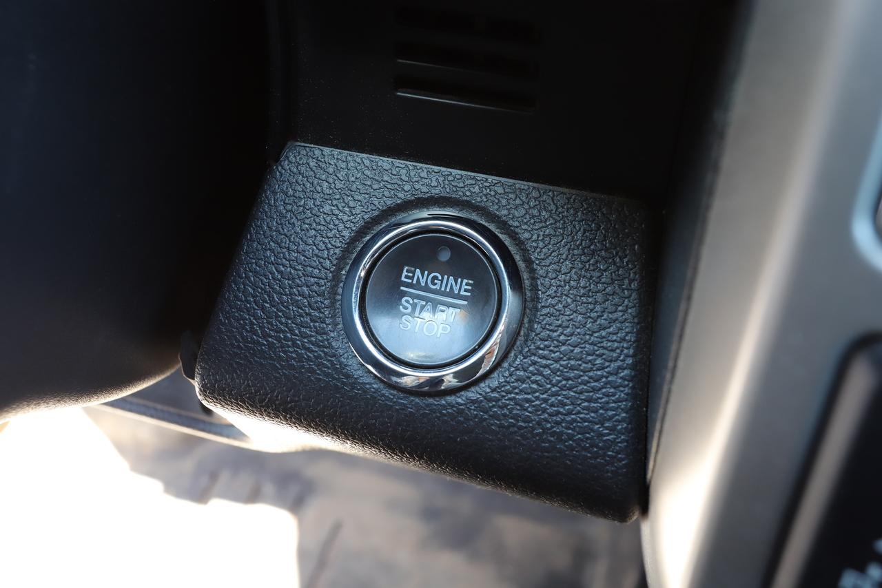 2020 Ford F-150 Lariat 4WD SuperCrew 5.5' Box Photo