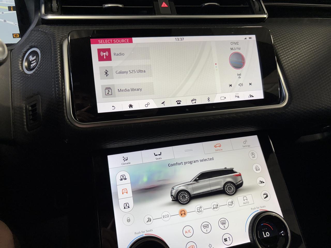 2018 Land Rover Range Rover Velar P380 R-Dynamic SE|AWD|CLUSTERNAV|LEATHER|MERIDIAN| Photo