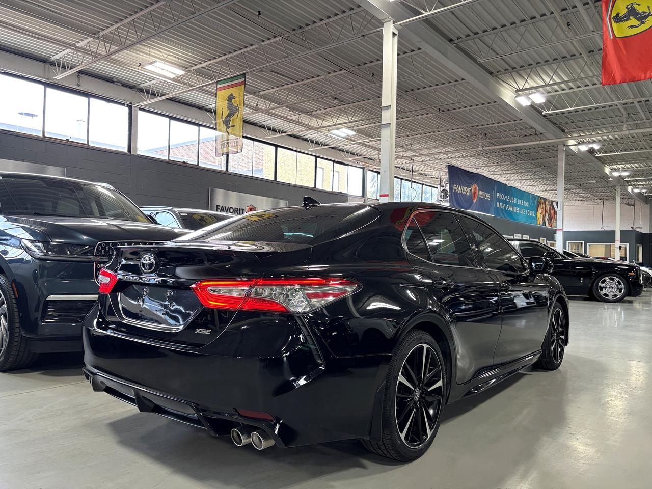 2019 Toyota Camry XSE|REDLEATHER|PANOROOF|AMBIENT|WIRELESSCHARGING|+ Photo3