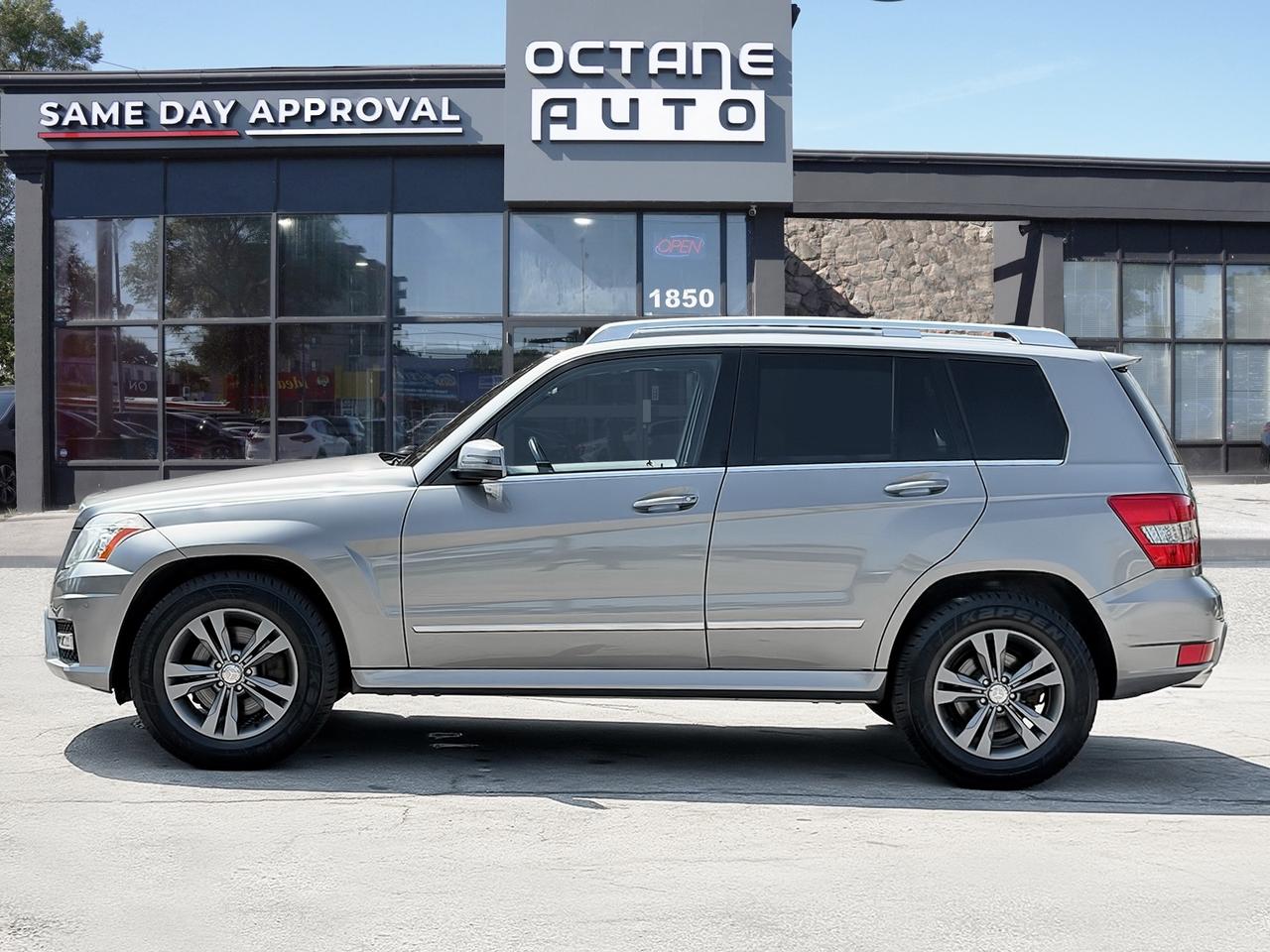 2012 Mercedes-Benz GLK-Class 4MATIC 4dr GLK350 Photo
