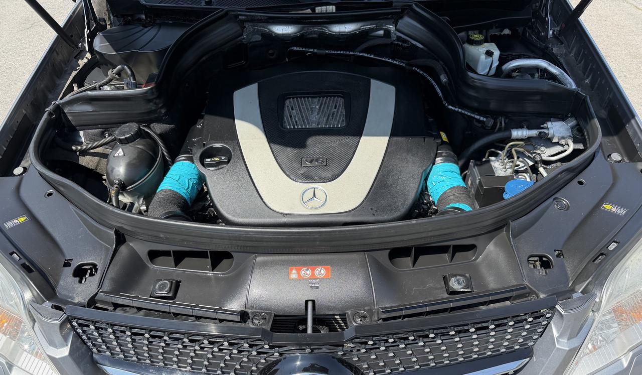 2012 Mercedes-Benz GLK-Class 4MATIC 4dr GLK350 Photo