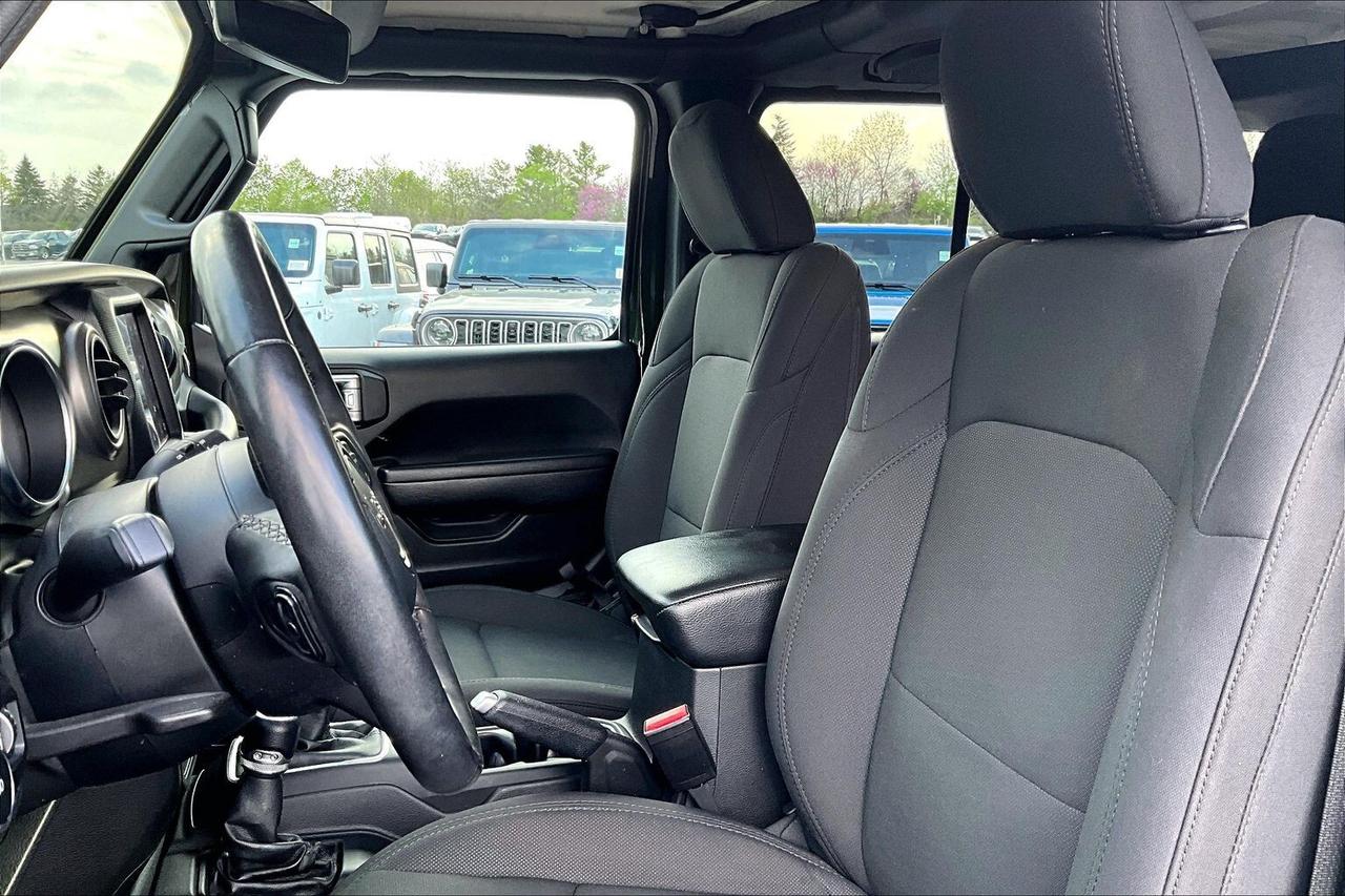 2022 Jeep Wrangler Willys 4Dr 6Spd Manual | Alpine NAV | 4X4 Photo