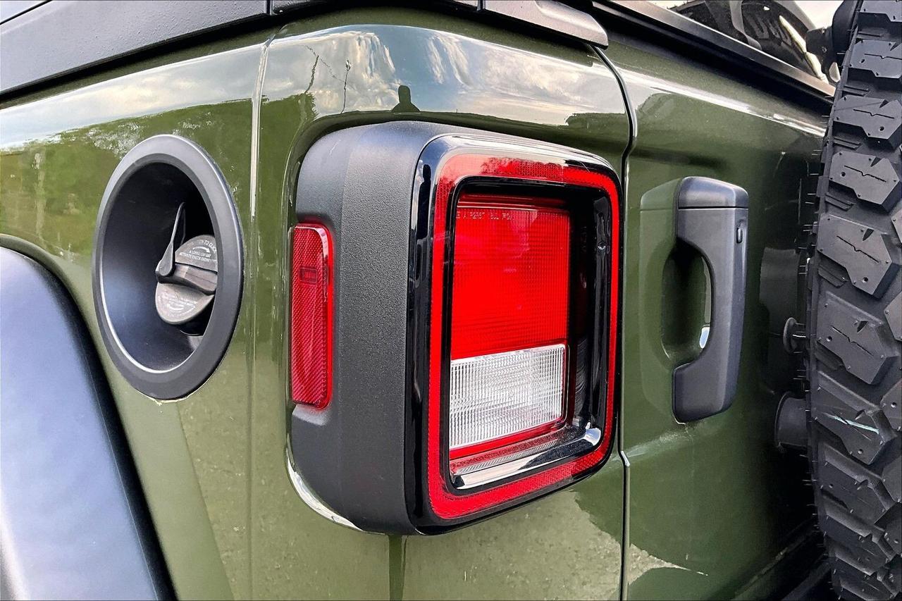 2022 Jeep Wrangler Willys 4Dr 6Spd Manual | Alpine NAV | 4X4 Photo