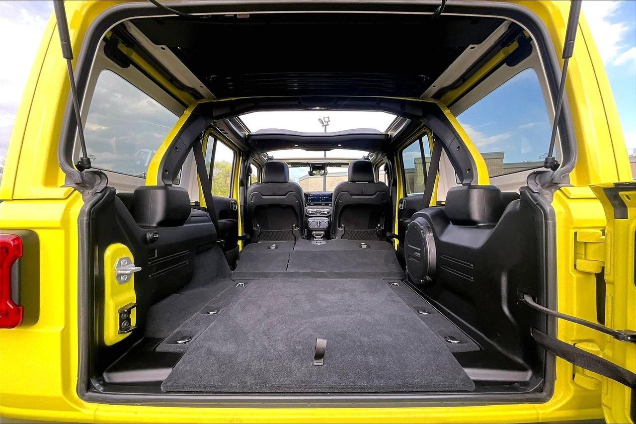 2024 Jeep Wrangler Sahara | Skytop | Leather | Alpine | NAV | 4X4 Photo