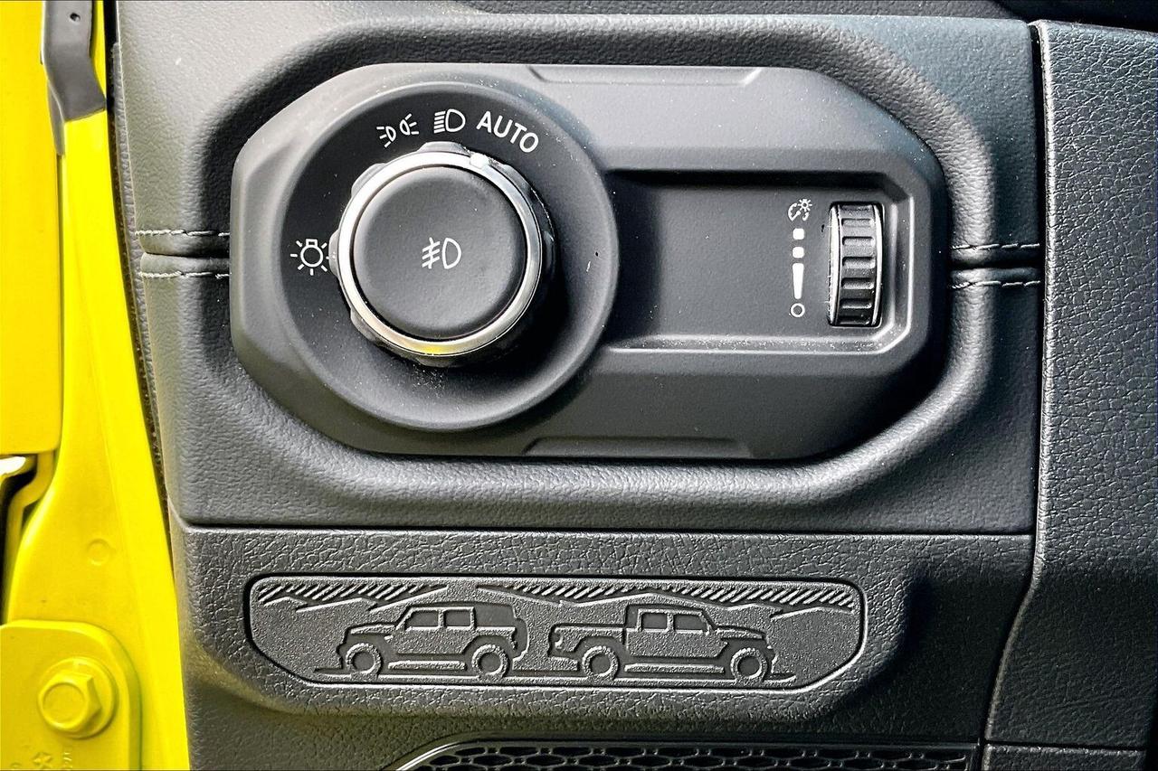 2024 Jeep Wrangler Sahara | Skytop | Leather | Alpine | NAV | 4X4 Photo