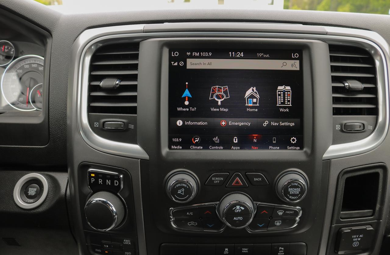 2023 RAM 1500 Classic Warlock 4x4 Crew Cab 5'7  Box | 1 KEY | NAVIGATION Photo