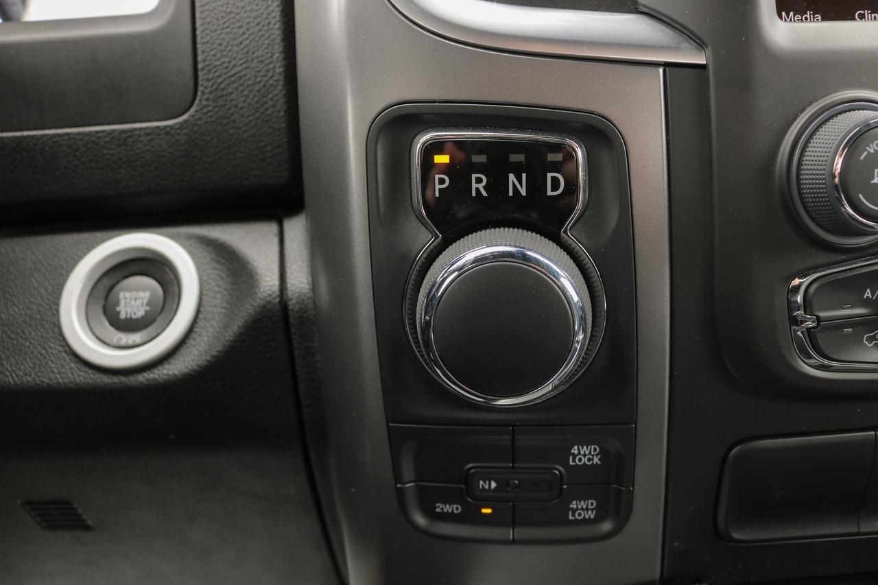 2023 RAM 1500 Classic Warlock 4x4 Crew Cab 5'7  Box | 1 KEY | NAVIGATION Photo