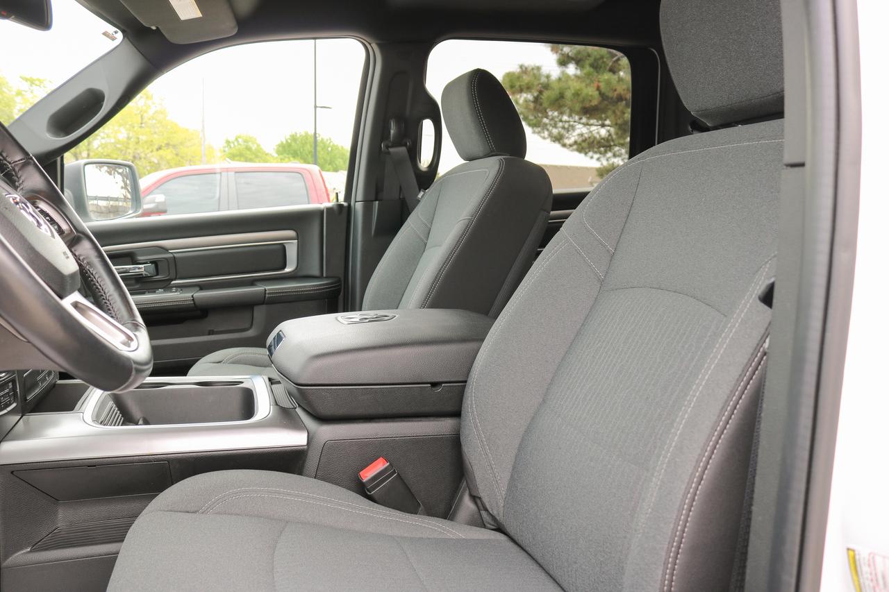 2023 RAM 1500 Classic Warlock 4x4 Crew Cab 5'7  Box | 1 KEY | NAVIGATION Photo