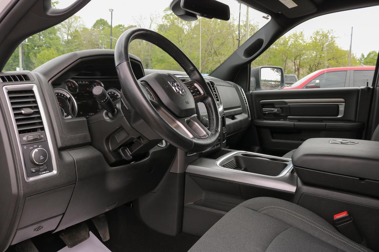 2023 RAM 1500 Classic Warlock 4x4 Crew Cab 5'7  Box | 1 KEY | NAVIGATION Photo