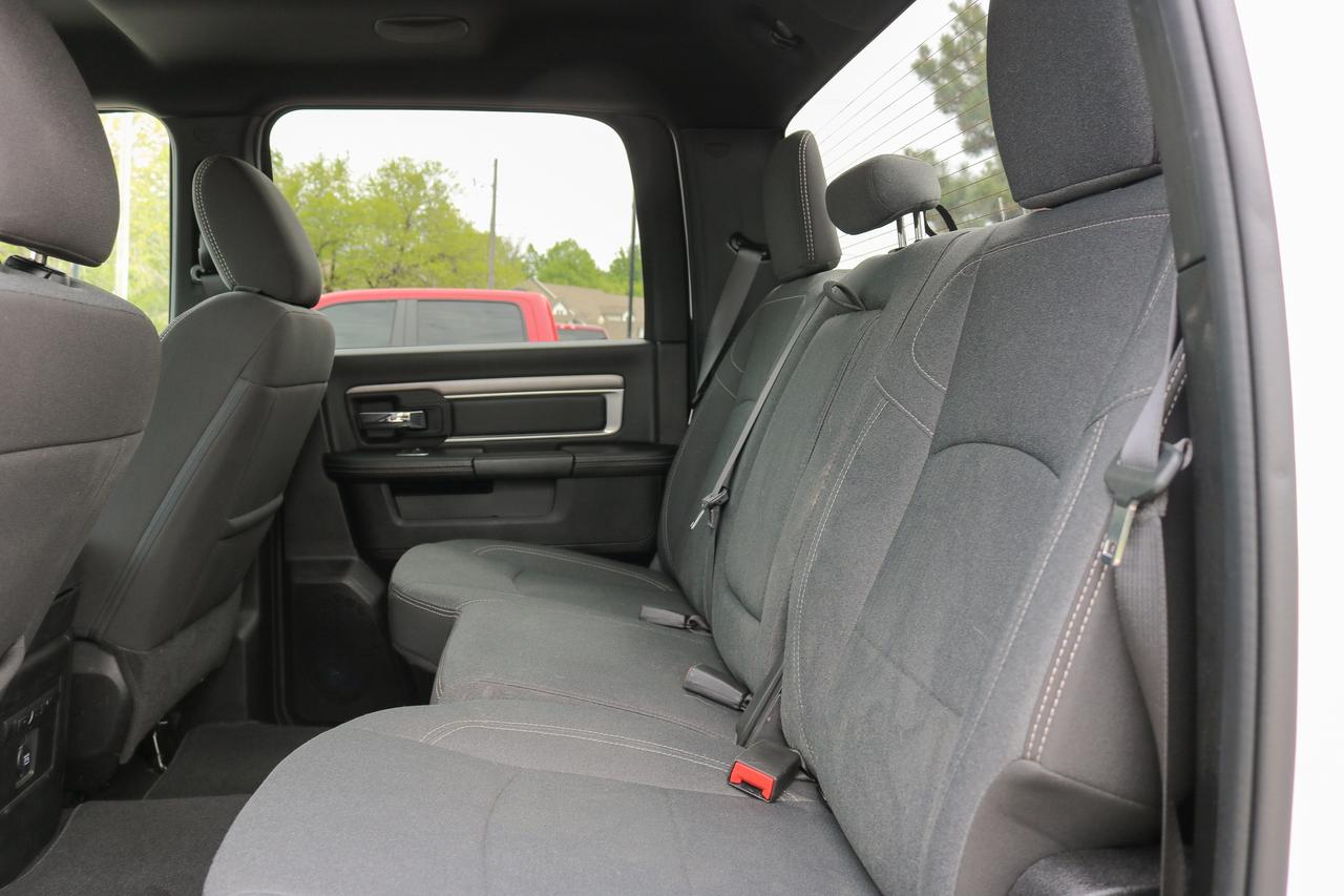 2023 RAM 1500 Classic Warlock 4x4 Crew Cab 5'7  Box | 1 KEY | NAVIGATION Photo