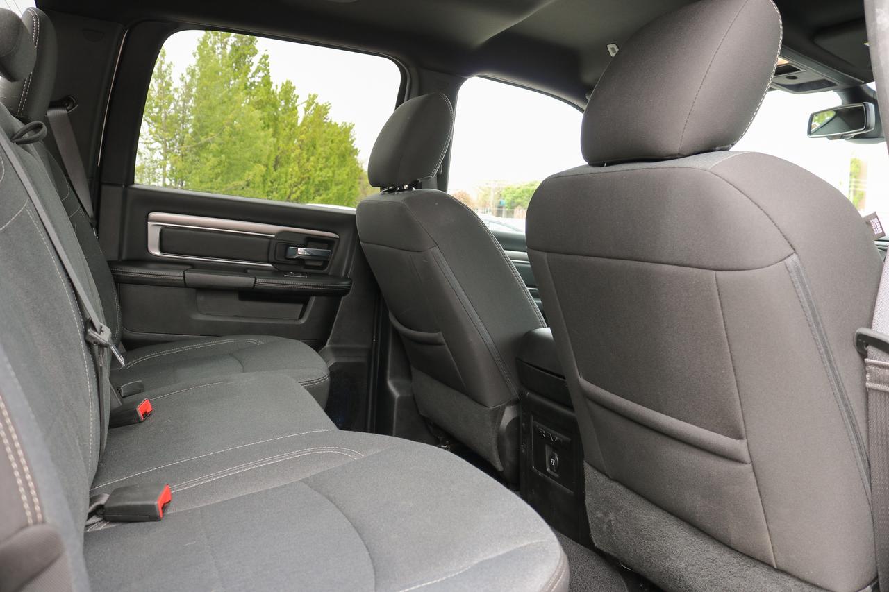 2023 RAM 1500 Classic Warlock 4x4 Crew Cab 5'7  Box | 1 KEY | NAVIGATION Photo