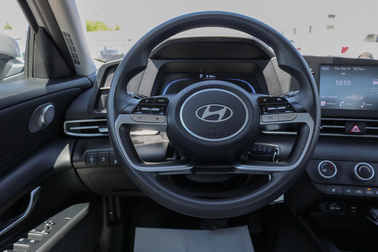 2024 Hyundai Elantra Essential IVT | 1 KEY | BLUETOOTH | HEATED SEATS | Photo