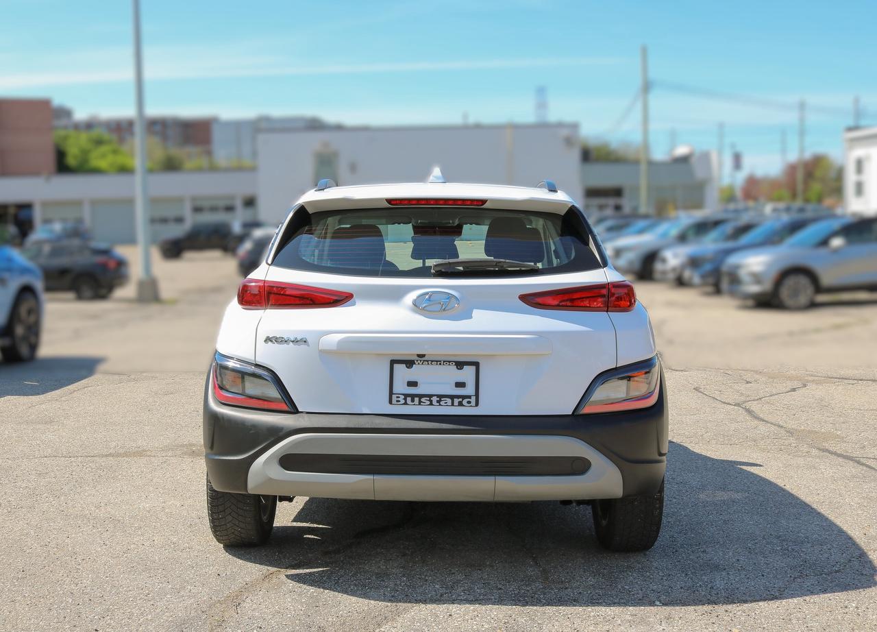 2023 Hyundai KONA 2.0L Essential FWD | BLUETOOTH | BACKUP CAMERA | Photo
