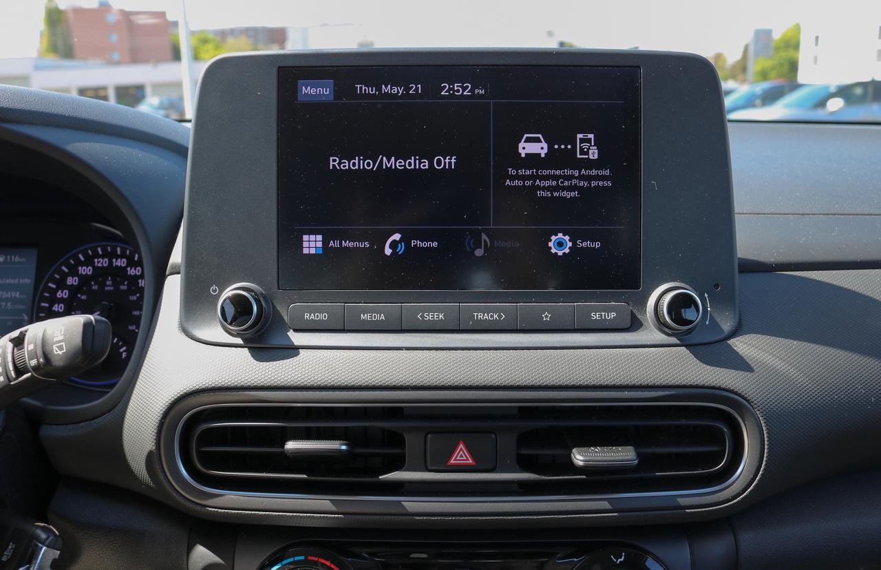2023 Hyundai KONA 2.0L Essential FWD | BLUETOOTH | BACKUP CAMERA | Photo