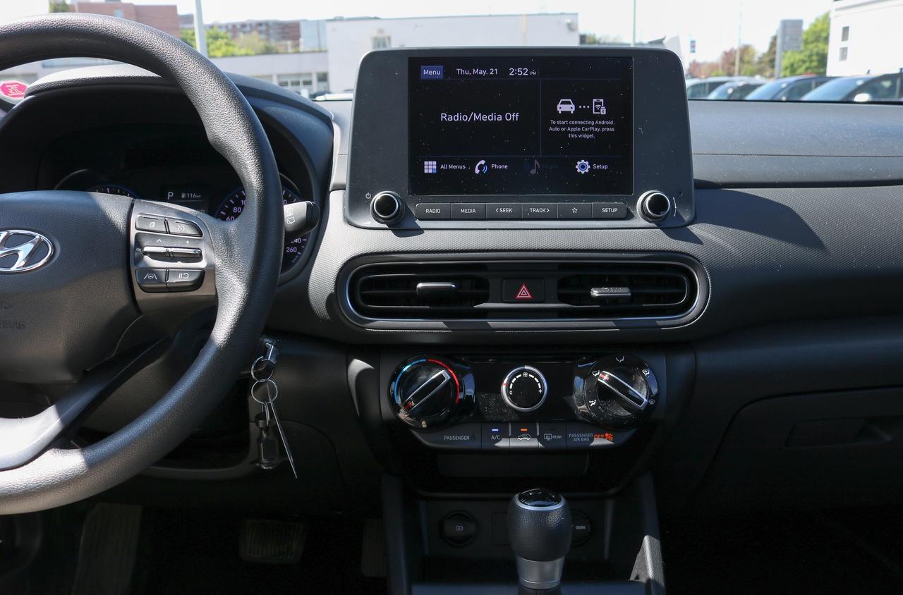 2023 Hyundai KONA 2.0L Essential FWD | BLUETOOTH | BACKUP CAMERA | Photo