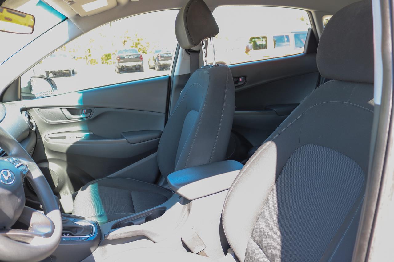 2023 Hyundai KONA 2.0L Essential FWD | BLUETOOTH | BACKUP CAMERA | Photo