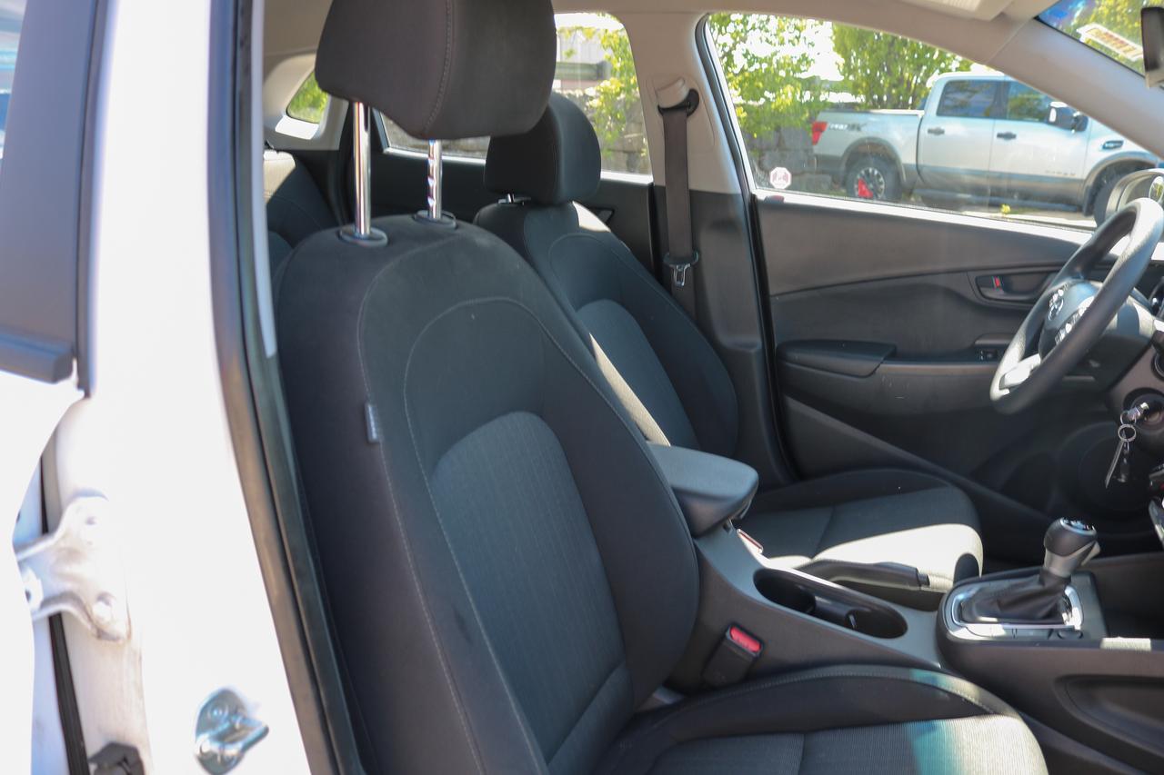 2023 Hyundai KONA 2.0L Essential FWD | BLUETOOTH | BACKUP CAMERA | Photo
