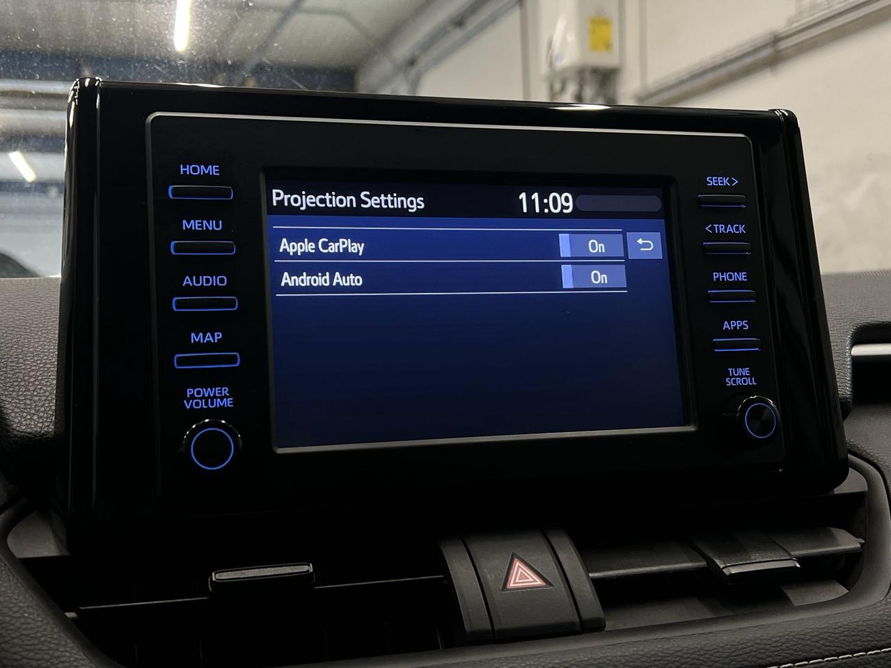 2020 Toyota RAV4 AWD | HTD SEATS | CARPLAY | ADAPT. CRUISE | A/C Photo