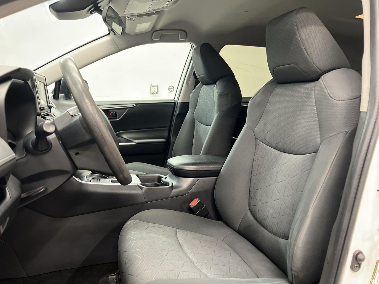 2020 Toyota RAV4 AWD | HTD SEATS | CARPLAY | ADAPT. CRUISE | A/C Photo