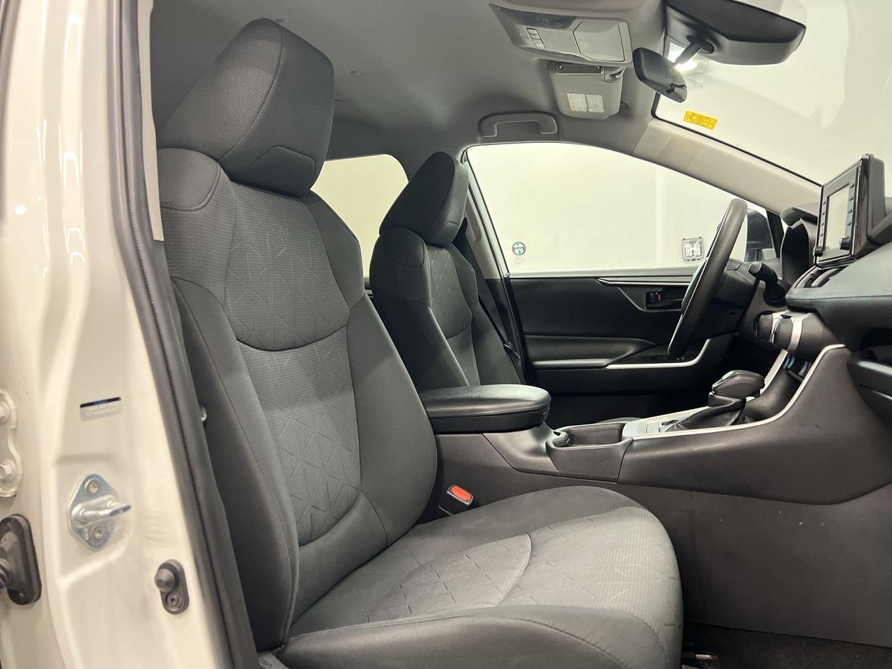 2020 Toyota RAV4 AWD | HTD SEATS | CARPLAY | ADAPT. CRUISE | A/C Photo